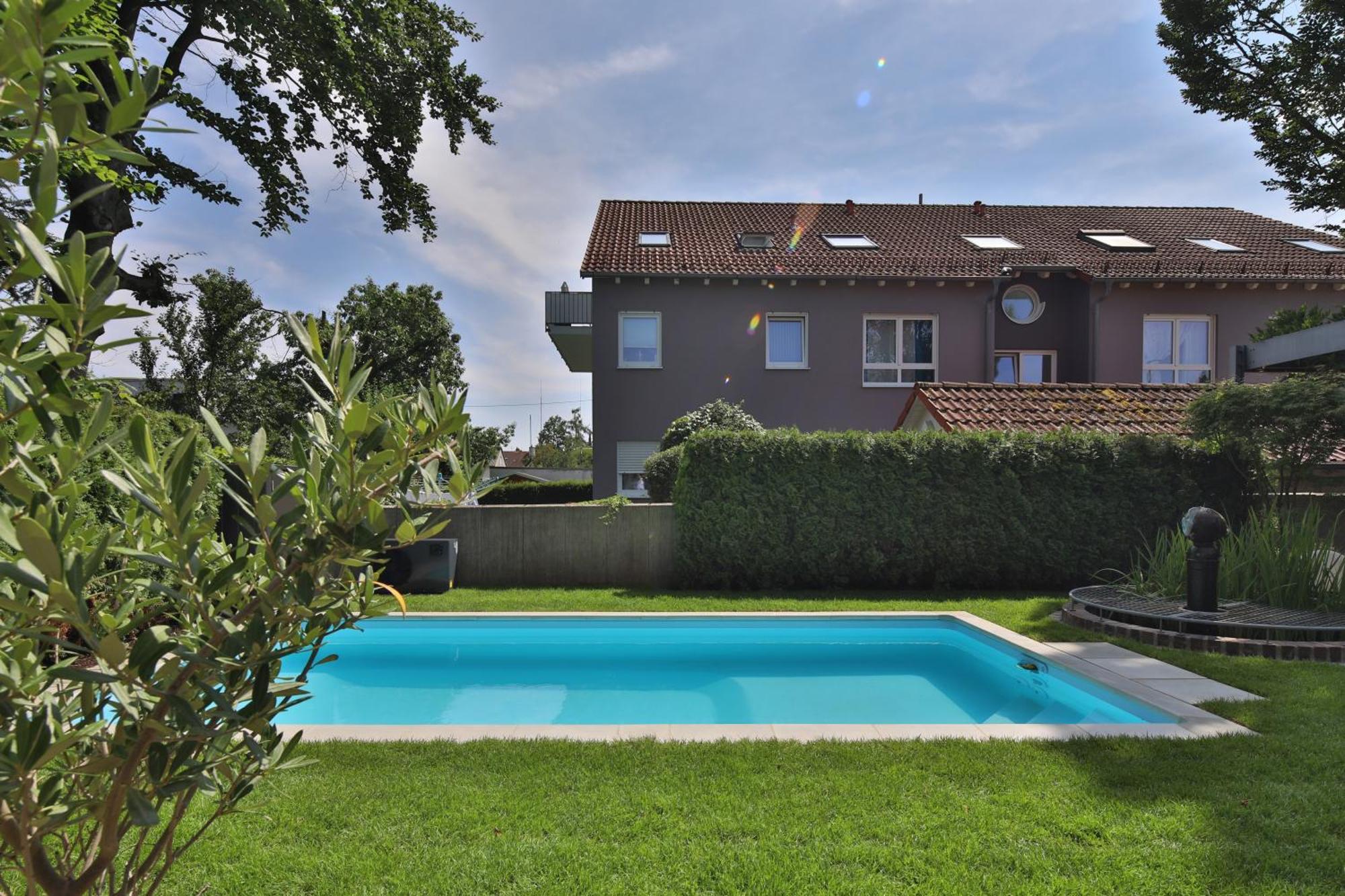 Modernes Studio-Apartment แกร์สโทเฟิน ภายนอก รูปภาพ