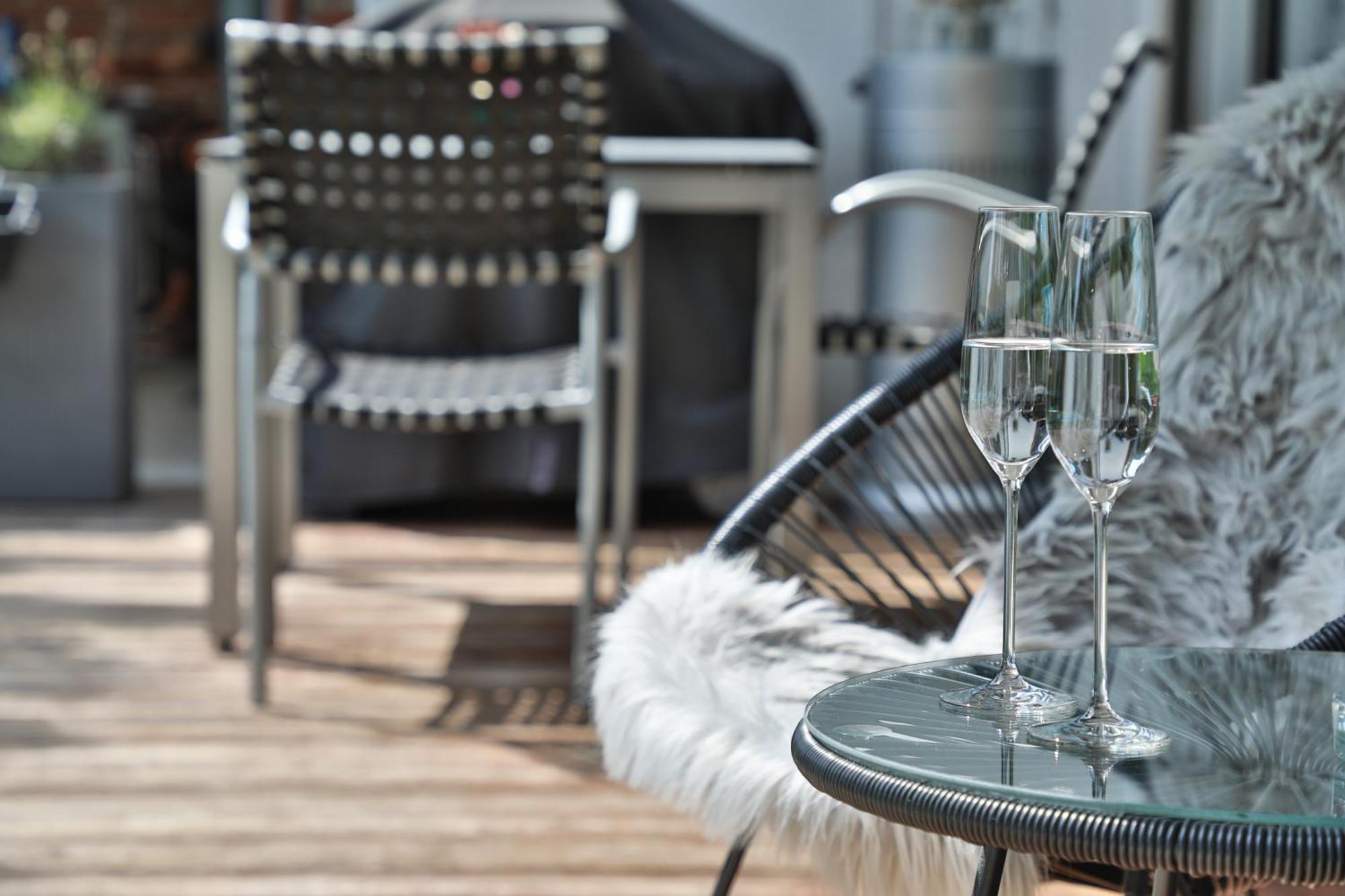 Modernes Studio-Apartment แกร์สโทเฟิน ภายนอก รูปภาพ