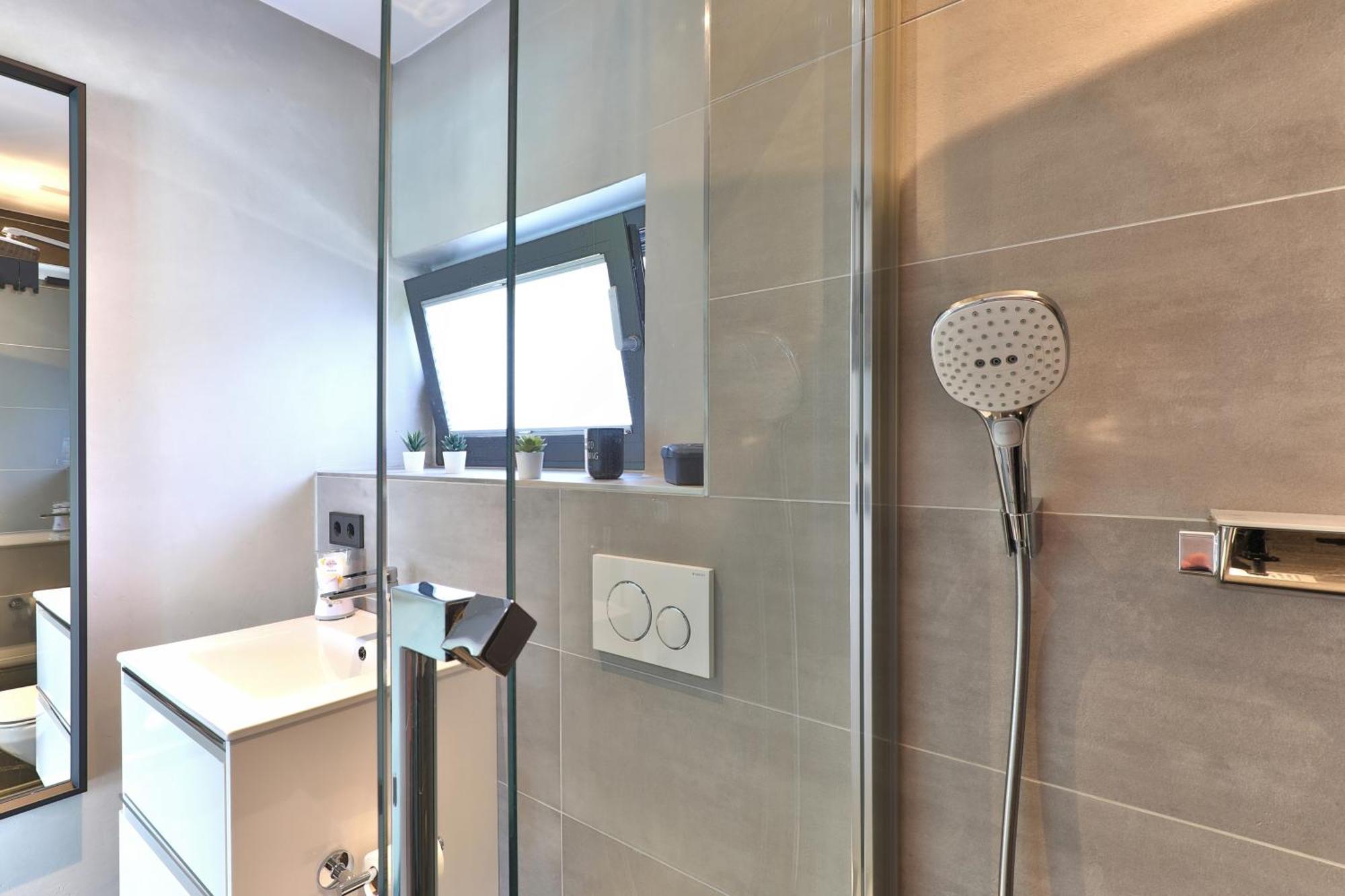 Modernes Studio-Apartment แกร์สโทเฟิน ภายนอก รูปภาพ